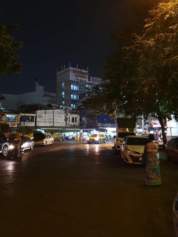 Baan Wualamphong บ้านวัวลำพอง 방콕 외부 사진